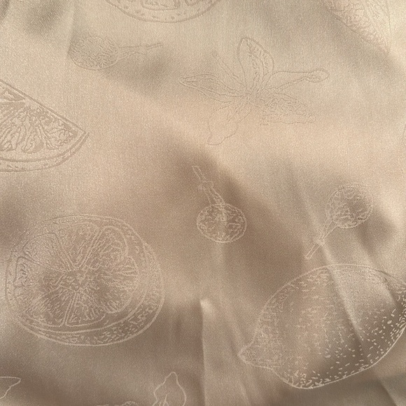 Kittenish Blouse - Picture 4 of 5